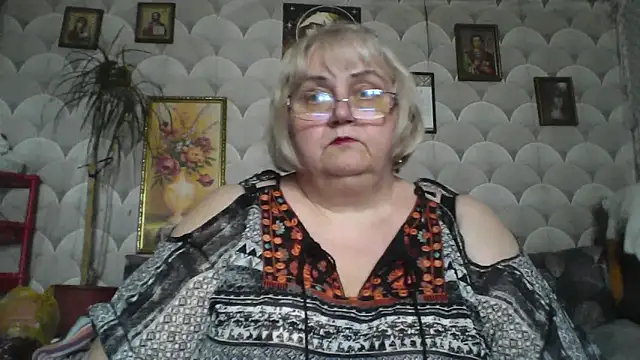 Snapshot of MarinaFarina53 chatting on 05-28-26, 12:02 MarinaFarina53 online show from 05-28-26, 12:02