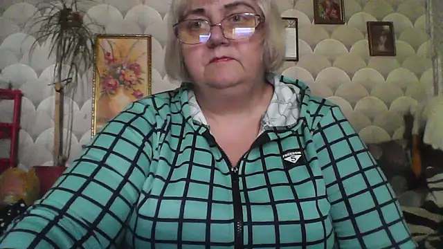 Snapshot of MarinaFarina53 chatting on 05-29-26, 05:49 MarinaFarina53 online show from 05-29-26, 05:49