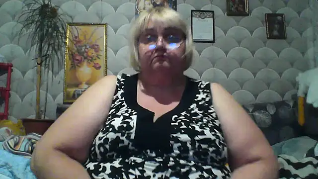 Snapshot of MarinaFarina53 chatting on 05-29-26, 05:55 MarinaFarina53 online show from 05-29-26, 05:55
