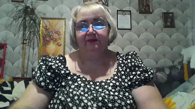 Snapshot of MarinaFarina53 chatting on 06-01-26, 08:54 MarinaFarina53 online show from 06-01-26, 08:54