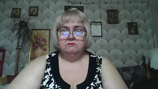 Snapshot of MarinaFarina53 chatting on 06-04-26, 06:52 MarinaFarina53 online show from 06-04-26, 06:52