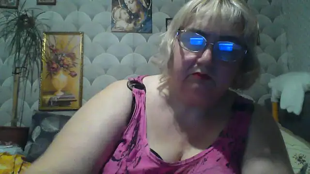 Snapshot of MarinaFarina53 chatting on 06-07-26, 08:56 MarinaFarina53 online show from 06-07-26, 08:56
