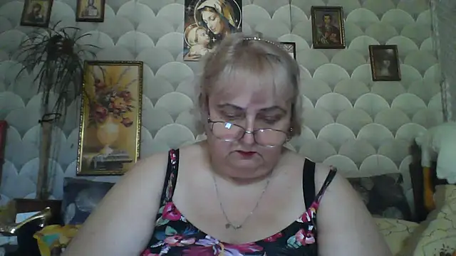 Snapshot of MarinaFarina53 chatting on 06-24-26, 05:39 MarinaFarina53 online show from 06-24-26, 05:39