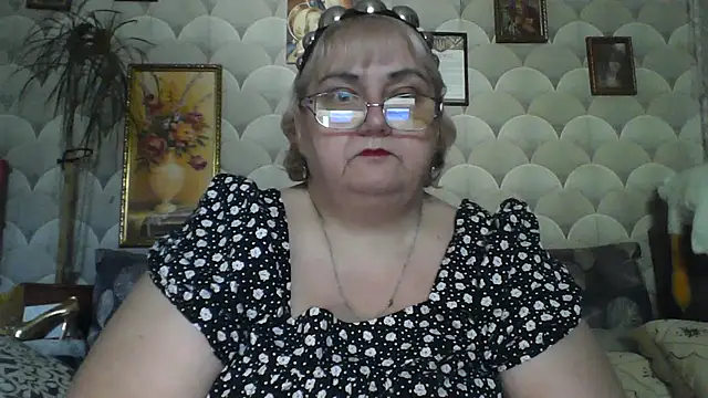 Snapshot of MarinaFarina53 chatting on 06-25-26, 05:12 MarinaFarina53 online show from 06-25-26, 05:12