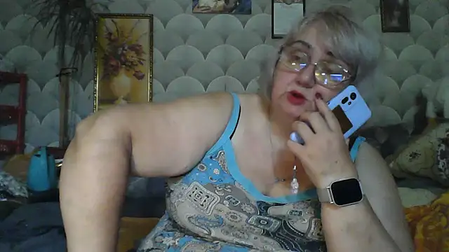Snapshot of MarinaFarina53 chatting on 07-01-26, 06:15 MarinaFarina53 online show from 07-01-26, 06:15