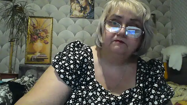 Snapshot of MarinaFarina53 chatting on 07-05-26, 04:58 MarinaFarina53 online show from 07-05-26, 04:58