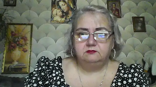 Snapshot of MarinaFarina53 chatting on 07-10-26, 05:34 MarinaFarina53 online show from 07-10-26, 05:34