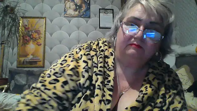 Snapshot of MarinaFarina53 chatting on 07-10-26, 05:59 MarinaFarina53 online show from 07-10-26, 05:59