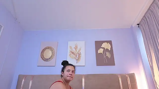 Snapshot of SofiaMartiinez chatting on 05-30-26, 01:41 SofiaMartiinez online show from 05-30-26, 01:41