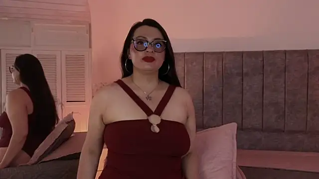 Snapshot of Antonella_1998 chatting on 06-01-26, 01:13 Antonella 1998 online show from 06-01-26, 01:13