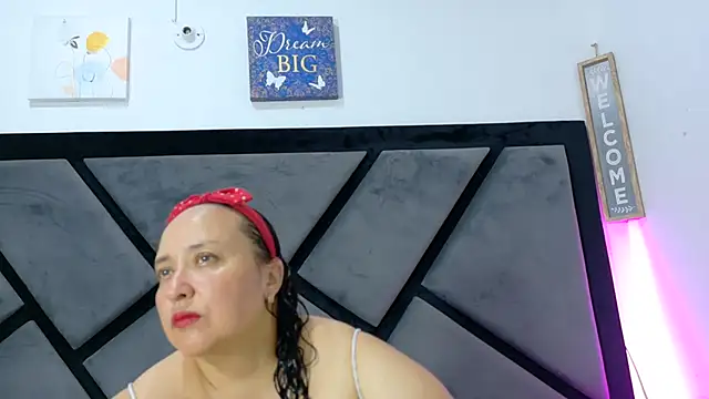 Snapshot of Natasha2603 chatting on 06-29-26, 10:43 Natasha2603 online show from 06-29-26, 10:43