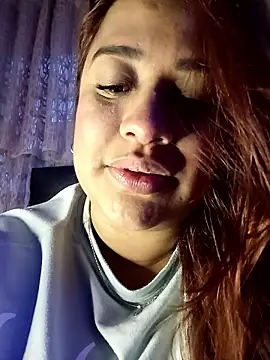 Snapshot of AriaGomez_ chatting on 05-13-26, 11:11 AriaGomez online show from 05-13-26, 11:11