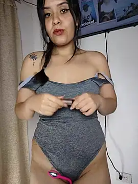 Snapshot of HollyMoon_ chatting on 07-12-26, 03:08 HollyMoon online show from 07-12-26, 03:08