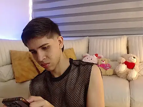 Snapshot of joshua_saenz_ chatting on 07-14-26, 08:14 joshua saenz online show from 07-14-26, 08:14