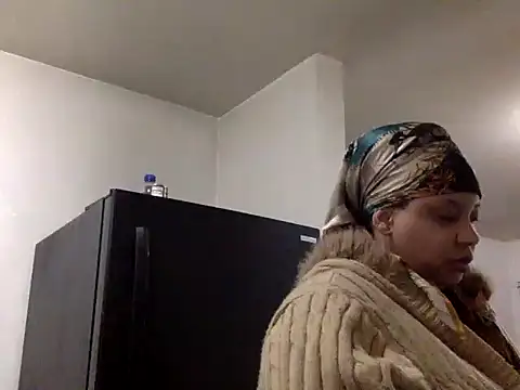 Snapshot of Fetiishjoiqueen chatting on 05-21-26, 08:27 Fetiishjoiqueen online show from 05-21-26, 08:27