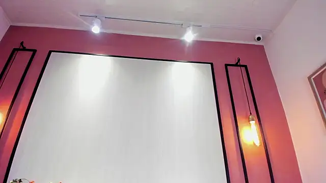 EmiliaBell  online show from 07-28-26, 06:20