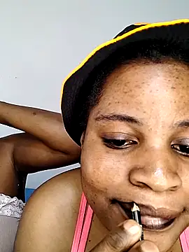 Snapshot of JuicyHoney_01 chatting on 06-04-26, 08:31 JuicyHoney 01 online show from 06-04-26, 08:31