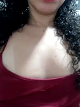 venuseyes25 online show from 07-18-26, 09:40