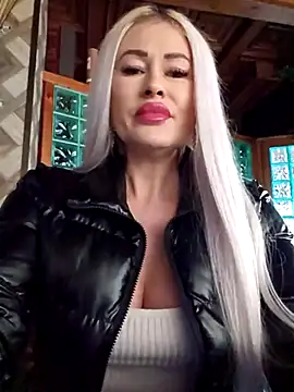 Snapshot of MILFBARBY chatting on 03-03-25, 08:27 MILFBARBY online show from 03-03-25, 08:27