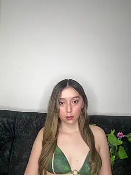 Sarisloves online show from 06-18-26, 10:14