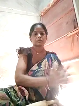 Snapshot of CHANDNi_700 chatting on 05-31-26, 12:34 CHANDNi 700 online show from 05-31-26, 12:34