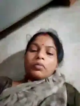 Snapshot of CHANDNi_700 chatting on 06-02-26, 12:34 CHANDNi 700 online show from 06-02-26, 12:34
