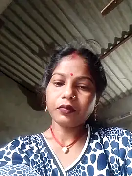 Snapshot of CHANDNi_700 chatting on 06-04-26, 12:38 CHANDNi 700 online show from 06-04-26, 12:38
