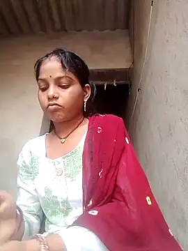 Snapshot of CHANDNi_700 chatting on 06-14-26, 01:47 CHANDNi 700 online show from 06-14-26, 01:47