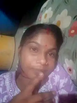 Snapshot of CHANDNi_700 chatting on 06-15-26, 04:42 CHANDNi 700 online show from 06-15-26, 04:42