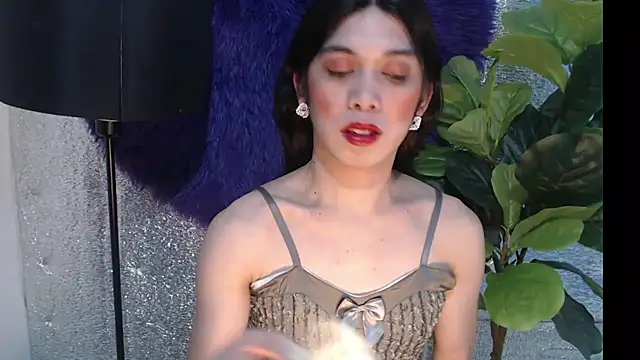 Snapshot of RoseAmarie chatting on 05-22-26, 05:40 RoseAmarie online show from 05-22-26, 05:40