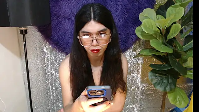 Snapshot of RoseAmarie chatting on 05-30-26, 08:50 RoseAmarie online show from 05-30-26, 08:50