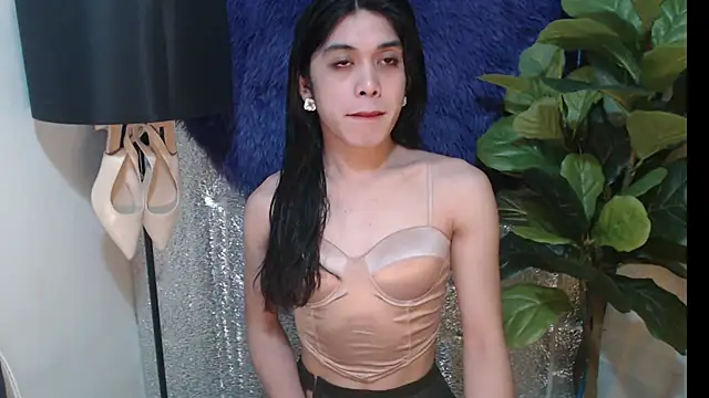 Snapshot of RoseAmarie chatting on 06-03-26, 02:33 RoseAmarie online show from 06-03-26, 02:33