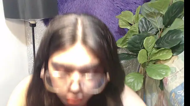 Snapshot of RoseAmarie chatting on 06-18-26, 09:19 RoseAmarie online show from 06-18-26, 09:19