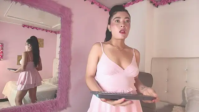Snapshot of emilly_duque chatting on 07-04-26, 03:24 emilly duque online show from 07-04-26, 03:24