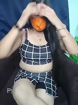 Snapshot of Cute-Sweety chatting on 06-03-26, 05:18 Cute-Sweety online show from 06-03-26, 05:18