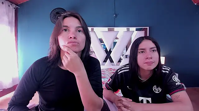Soffy and Emily online show from 07-08-26, 12:20