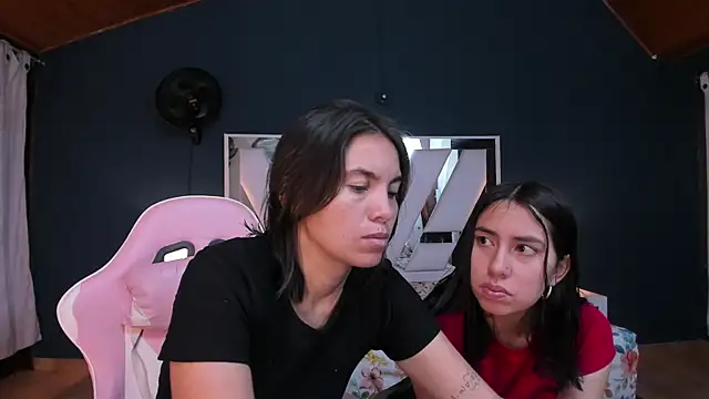 Soffy and Emily online show from 07-09-26, 12:09