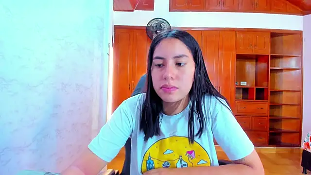 Soffy and Emily online show from 07-11-26, 01:25