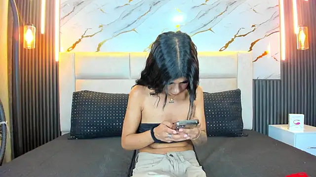 Snapshot of ViolettGracee chatting on 07-12-26, 12:45 ViolettGracee online show from 07-12-26, 12:45