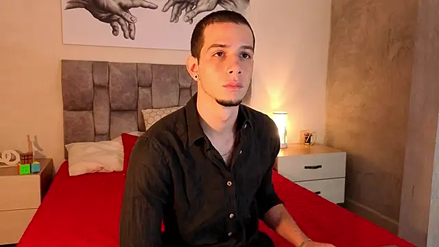 Snapshot of isaacblaze_ chatting on 05-24-26, 04:06 isaacblaze online show from 05-24-26, 04:06