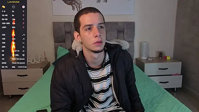 Snapshot of isaacblaze_ chatting on 06-02-26, 03:52 isaacblaze online show from 06-02-26, 03:52
