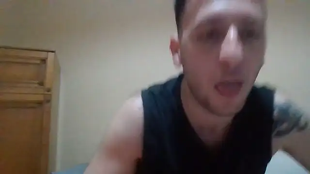 Snapshot of VincentZe99 chatting on 06-20-26, 08:44 VincentZe99 online show from 06-20-26, 08:44