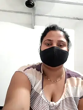 Snapshot of Your-Cherry chatting on 05-31-26, 01:36 Your-Cherry online show from 05-31-26, 01:36