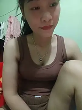 Snapshot of Logii_x chatting on 06-11-26, 03:04 Logii x online show from 06-11-26, 03:04