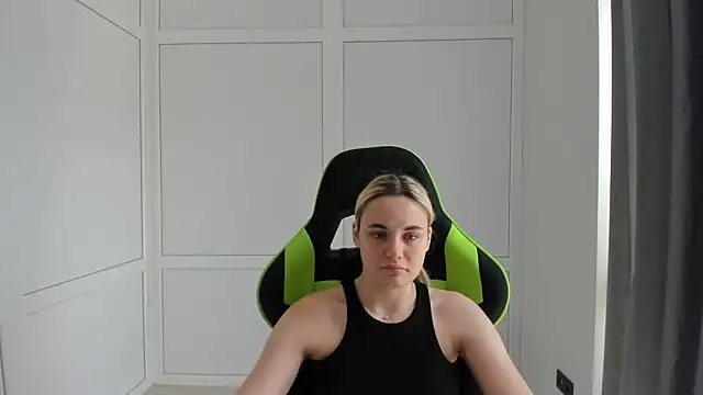 Emma starrs  online show from 07-19-26, 07:34