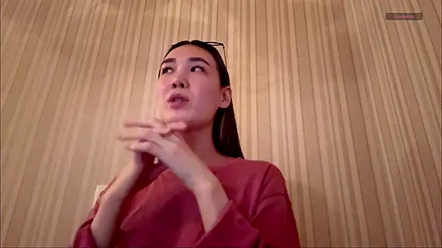 Snapshot of JenellKjelland chatting on 05-10-26, 02:55 JenellKjelland online show from 05-10-26, 02:55