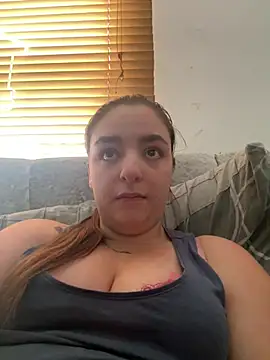 Snapshot of LexiXXoo chatting on 06-11-26, 08:34 LexiXXoo online show from 06-11-26, 08:34