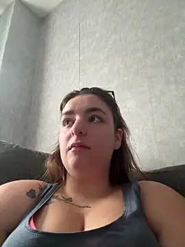 Snapshot of LexiXXoo chatting on 06-16-26, 07:55 LexiXXoo online show from 06-16-26, 07:55