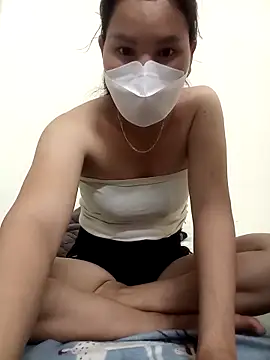 Snapshot of Besa4_ chatting on 05-11-26, 03:07 Besa4 online show from 05-11-26, 03:07