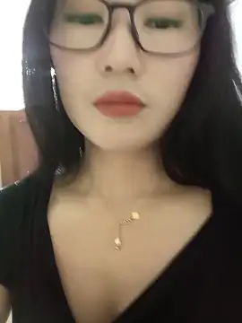 Snapshot of Besa4_ chatting on 05-18-26, 06:30 Besa4 online show from 05-18-26, 06:30